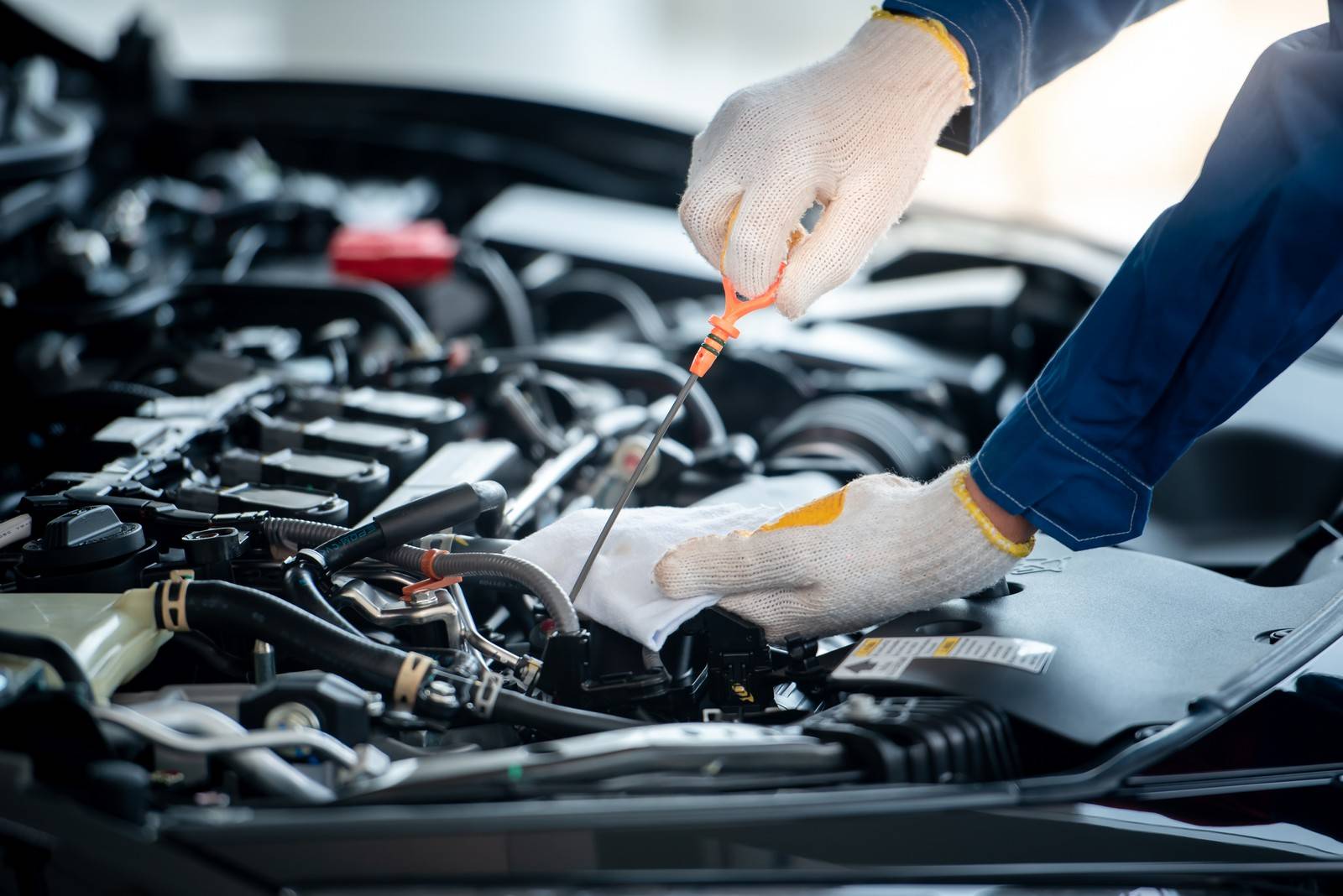 Full cleaning and restoration of the car body